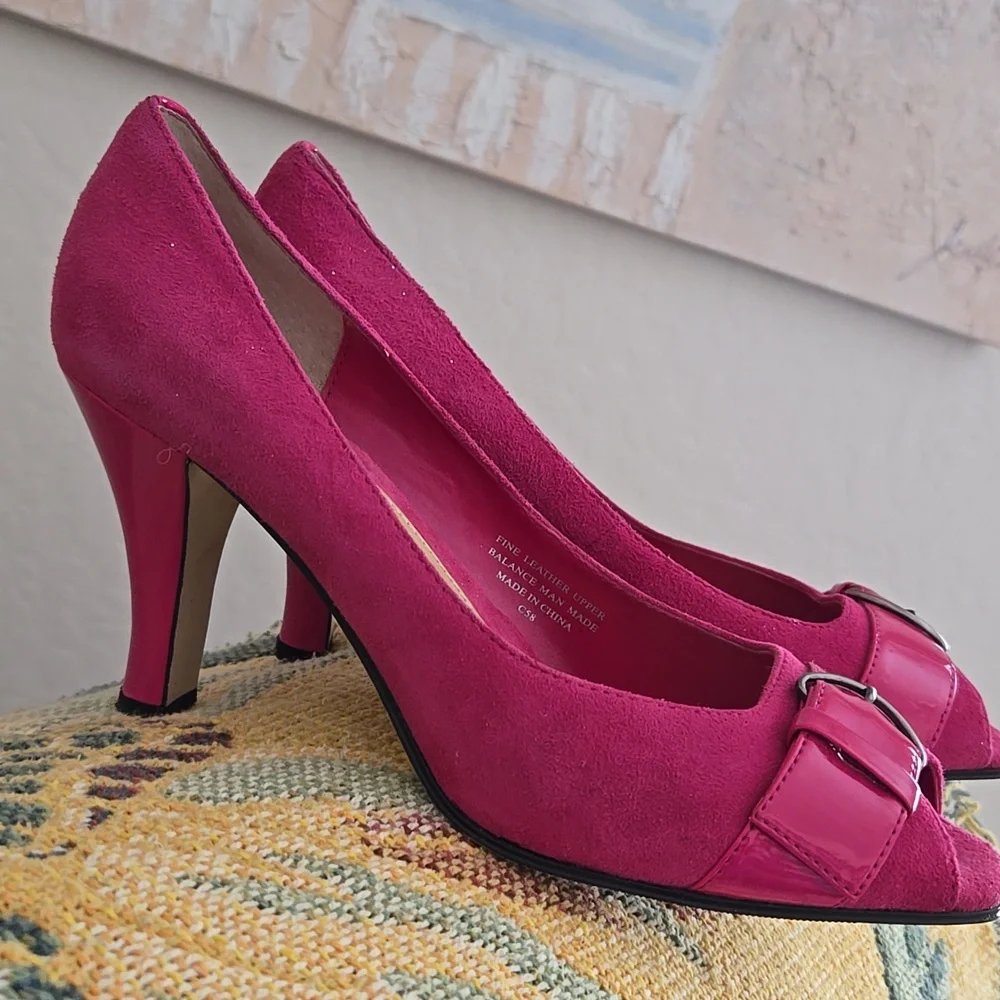 Ann Marino Shoes - Picture 8 of 10